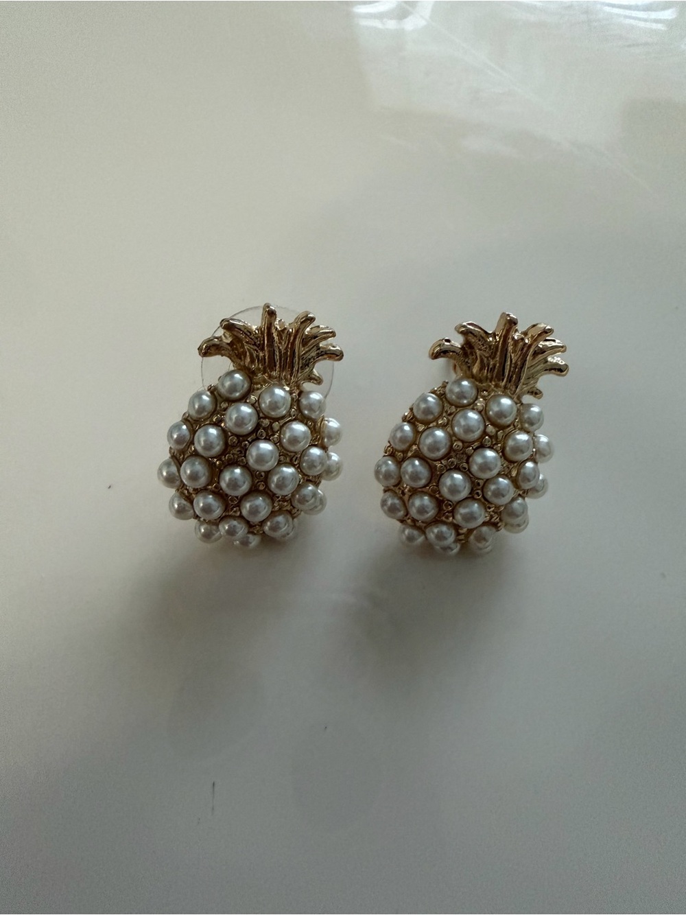 Vtg 80s Gold Faux Pearl Pineapple Post Earrings